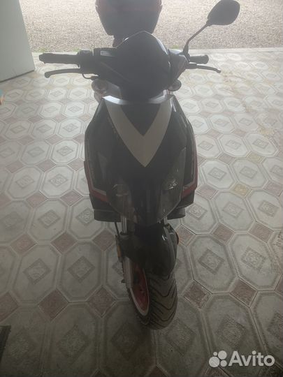 Скутер 150 stels