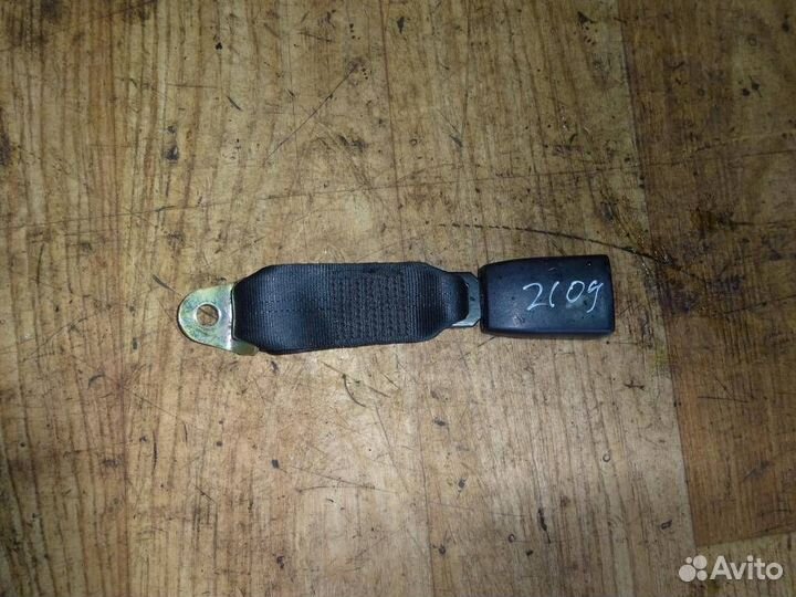 Ответная часть ремня безопасности ваз 2109