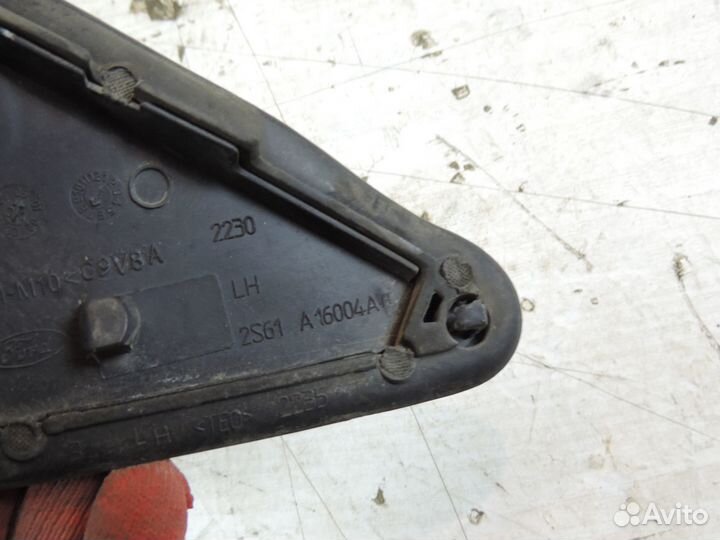 Накладка переднего крыла левого Ford Fiesta