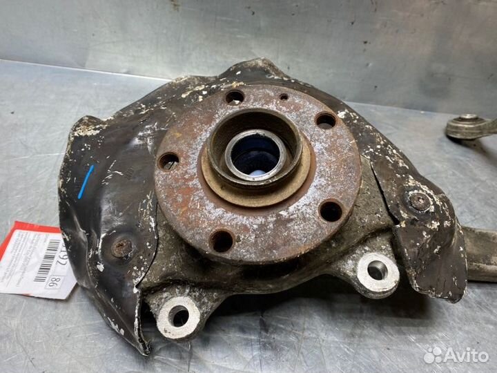 Кулак поворотный передний правый Vag