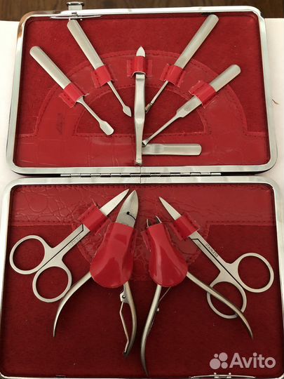 Маникюрный набор новый