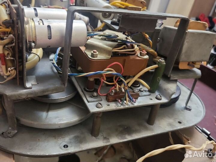 Катушечный магнитофон