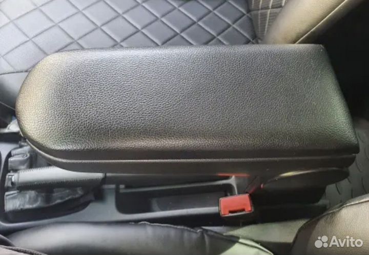 Крышка подлокотника volkswagen polo