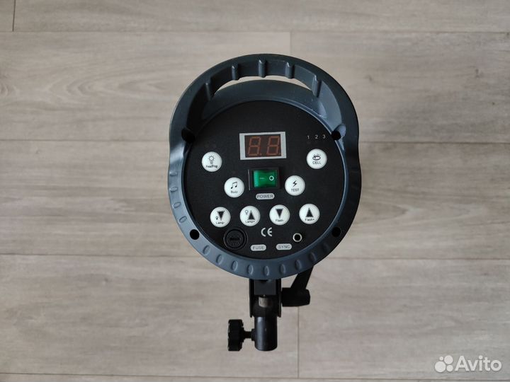 Вспышка студийная Falcon Eyes TE-300BW