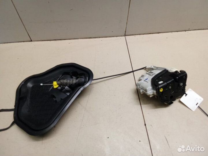 Замок двери задний левый Audi A6 C7 CDN 2.0 tfsi