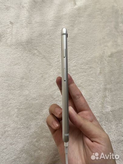 iPhone 6S, 64 ГБ