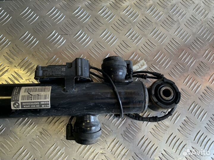 Задний правый амортизатор VDC BMW F01 F04