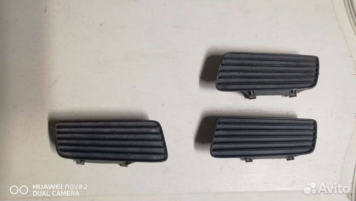 Заглушки туманок в бампер T- Corona Premio ат-211