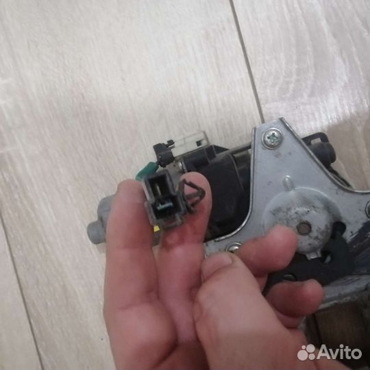 Стекло подъёмник на daewoo matiz