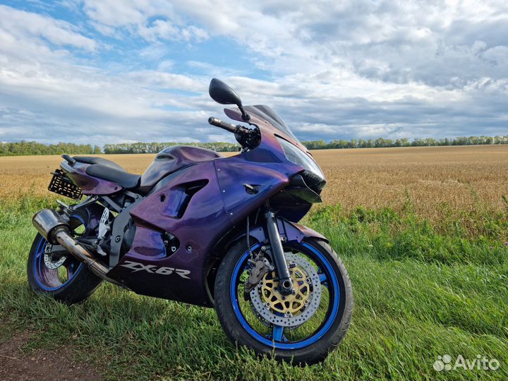 Kawasaki zx6r