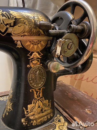 Швейная машинка Singer