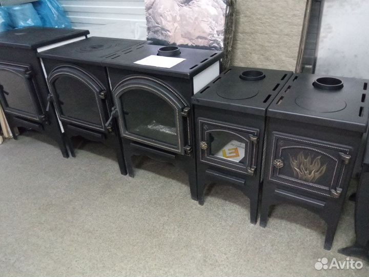 Печь Булерьян с подставкой и плитой для отопления