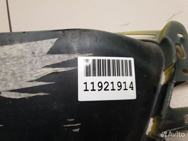 Накладка заднего бампера под номер Bentley Contine