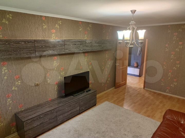 2-к. квартира, 66 м², 1/10 эт.