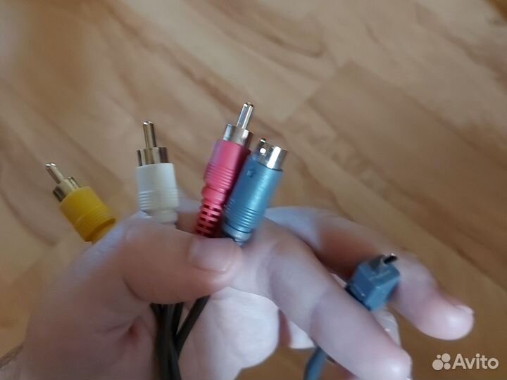 Кабель USB - тюльпаны