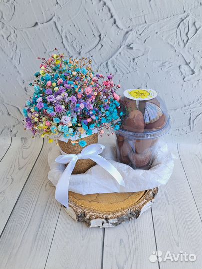 Сет из клубники в шоколаде и гипсофилы