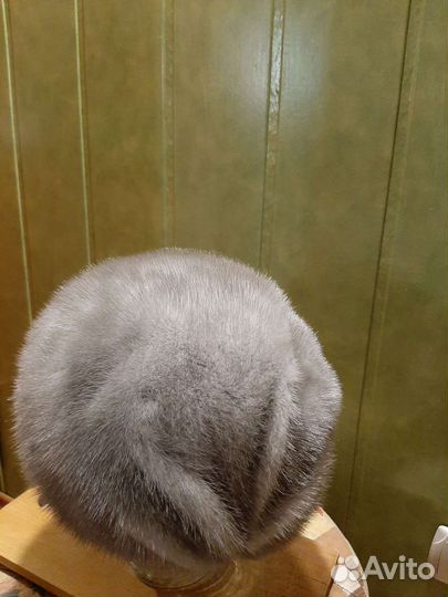 Берет женский норковый