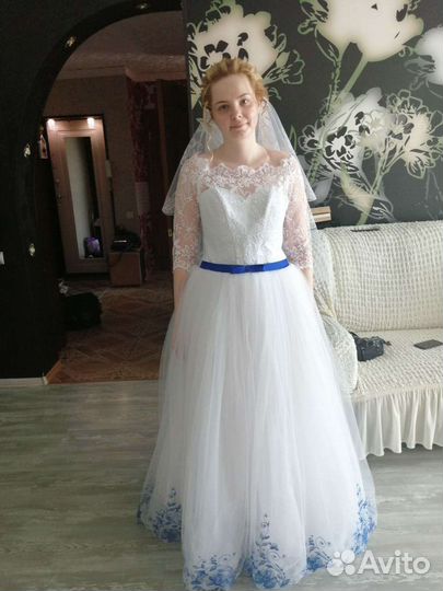 Свадебное платье