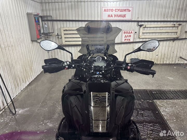 BMW мотоцикл