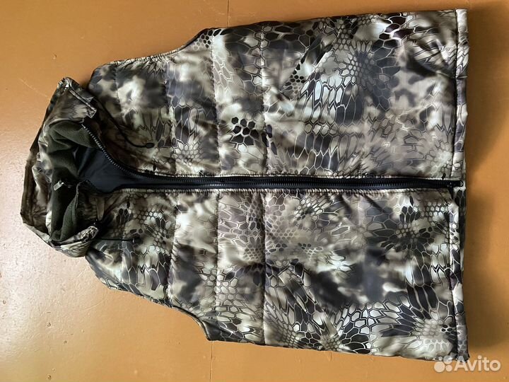 Жилетка мужская новая