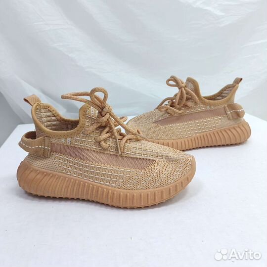 Детские кроссовки adidas Yeezy boost 350