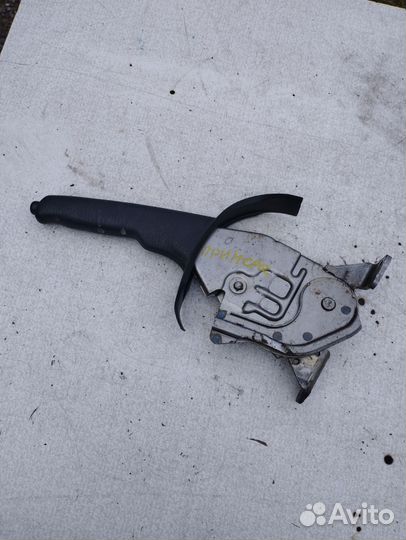 Рычаг стояночного тормоза Nissаn Рrimеra Ниcсaн