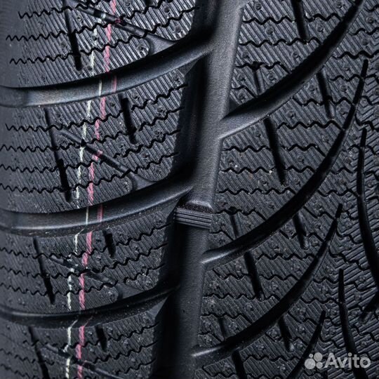 Triangle WinterX TW401 215/55 R17 98V