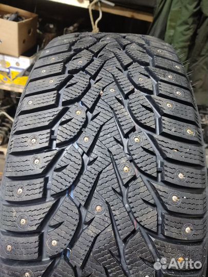 Arivo Ice Claw ARW8 275/55 R20 117T