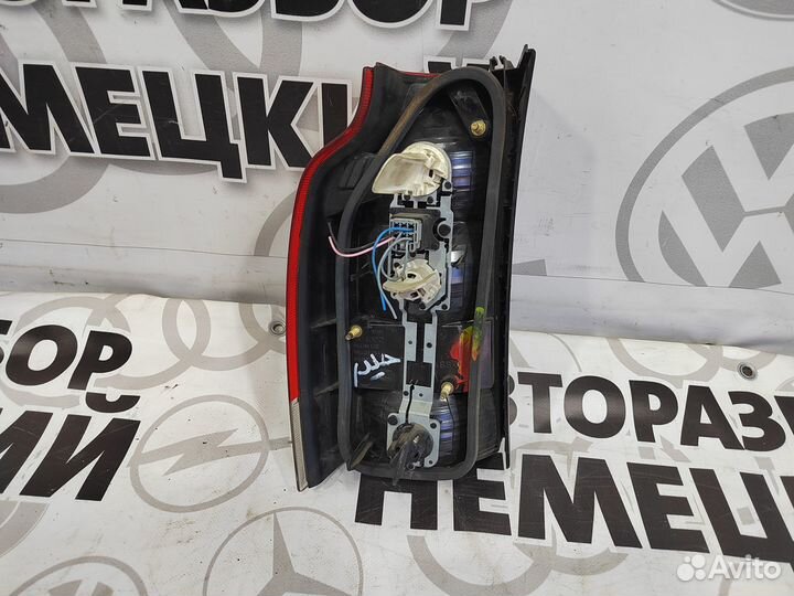 Фонарь задний Volvo V70 2