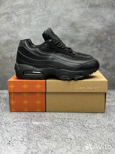 Кроссовки Nike air max 95 corteiz