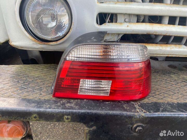 Фонарь задний BMW 5 - series E39 2002