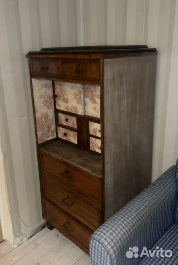 Антикварный буфет