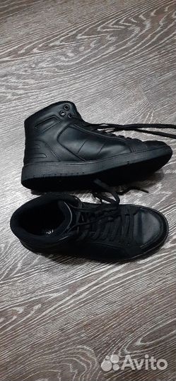 Кроссовки высокие 38р. Демисезонные на мальчика