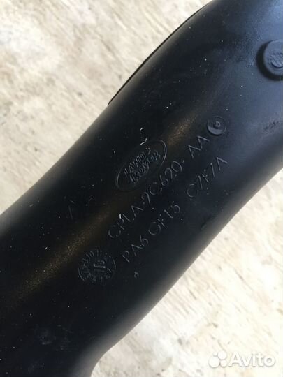 Патрубок фильтра правый Land Rover Sport 2 рест