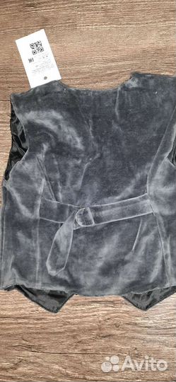 Костюм для мальчика новый 98-110