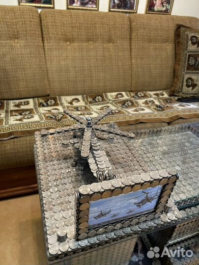 Модель вертолёта на полставке