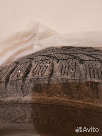 Bridgestone Blizzak DM-V1 215/65 R16
