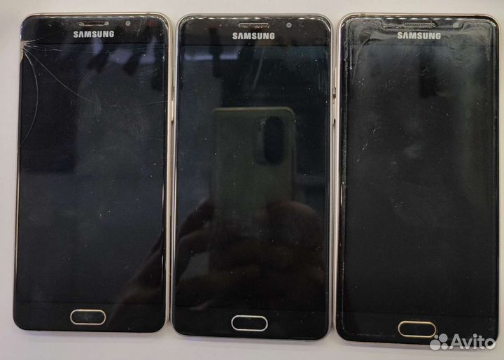 На запчасти Samsung A510 (A5 2016)