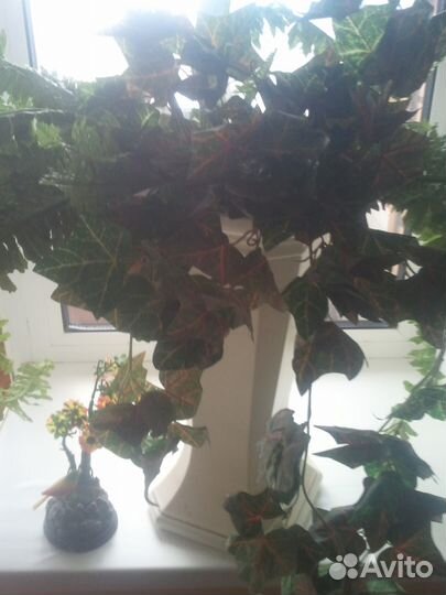 Зелень искусственная