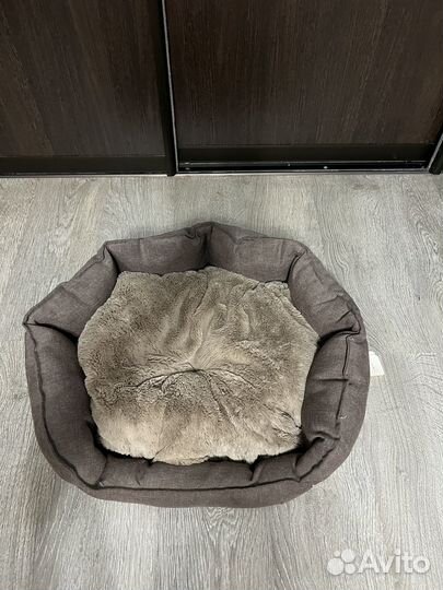 Лежанка/пуфик для животных