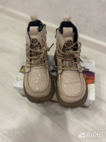 Ботинки для девочки