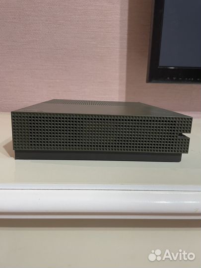 Консоль Xbox One S