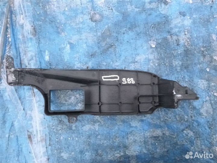 Декоративная крышка двс Toyota Soarer UZZ40 3uzfe