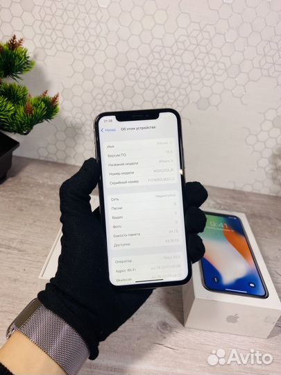 iPhone X, 64 ГБ