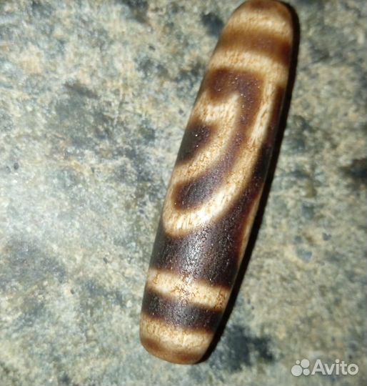 Старая Бусина Дзи 