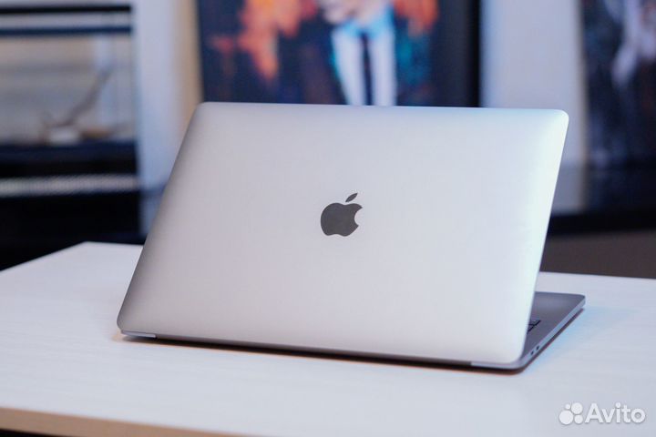 Macbook Pro 13 2019 4х ядерный с touch bar