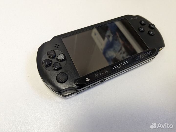 Sony PSP е1008 16гб + 25 игр