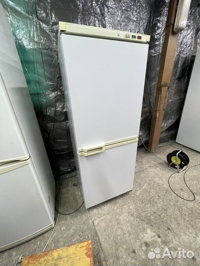 Холодильник атлант бу 175/60/60
