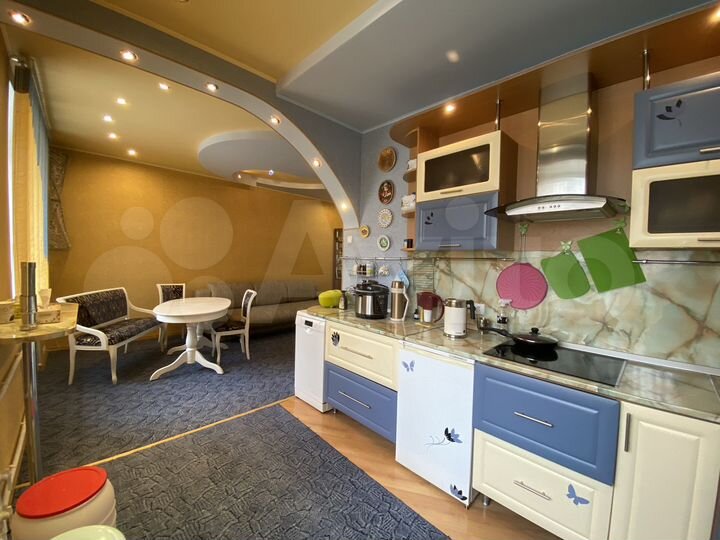 3-к. квартира, 73,7 м², 2/4 эт.