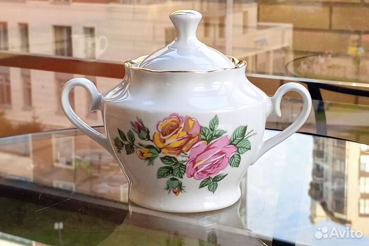 Фарфоровая сахарница (СССР, Рига)